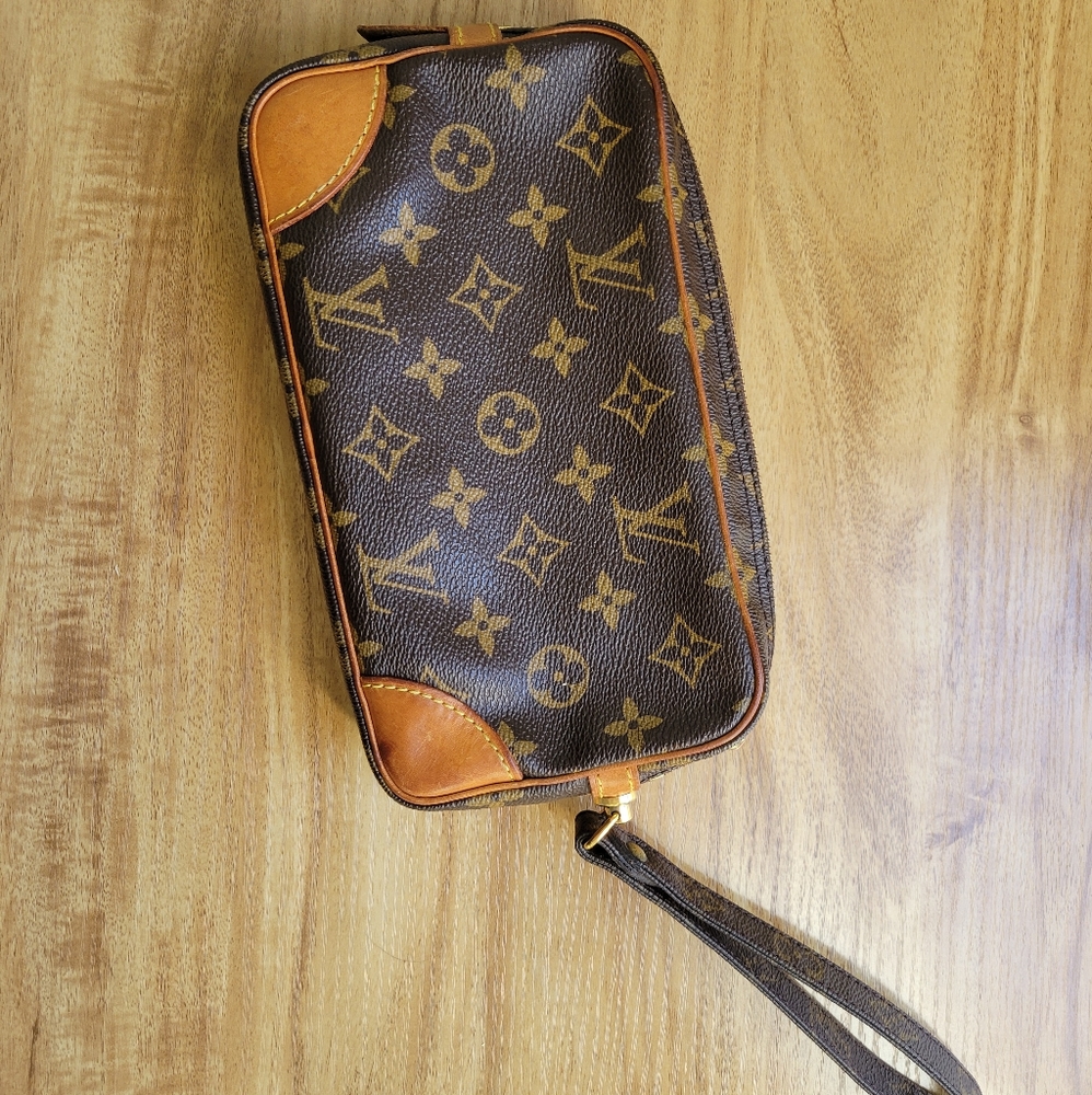 Louis Vuitton Monogram Wristlet